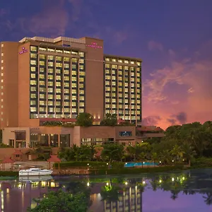 Hotel Crowne Plaza By Ihg Kochi